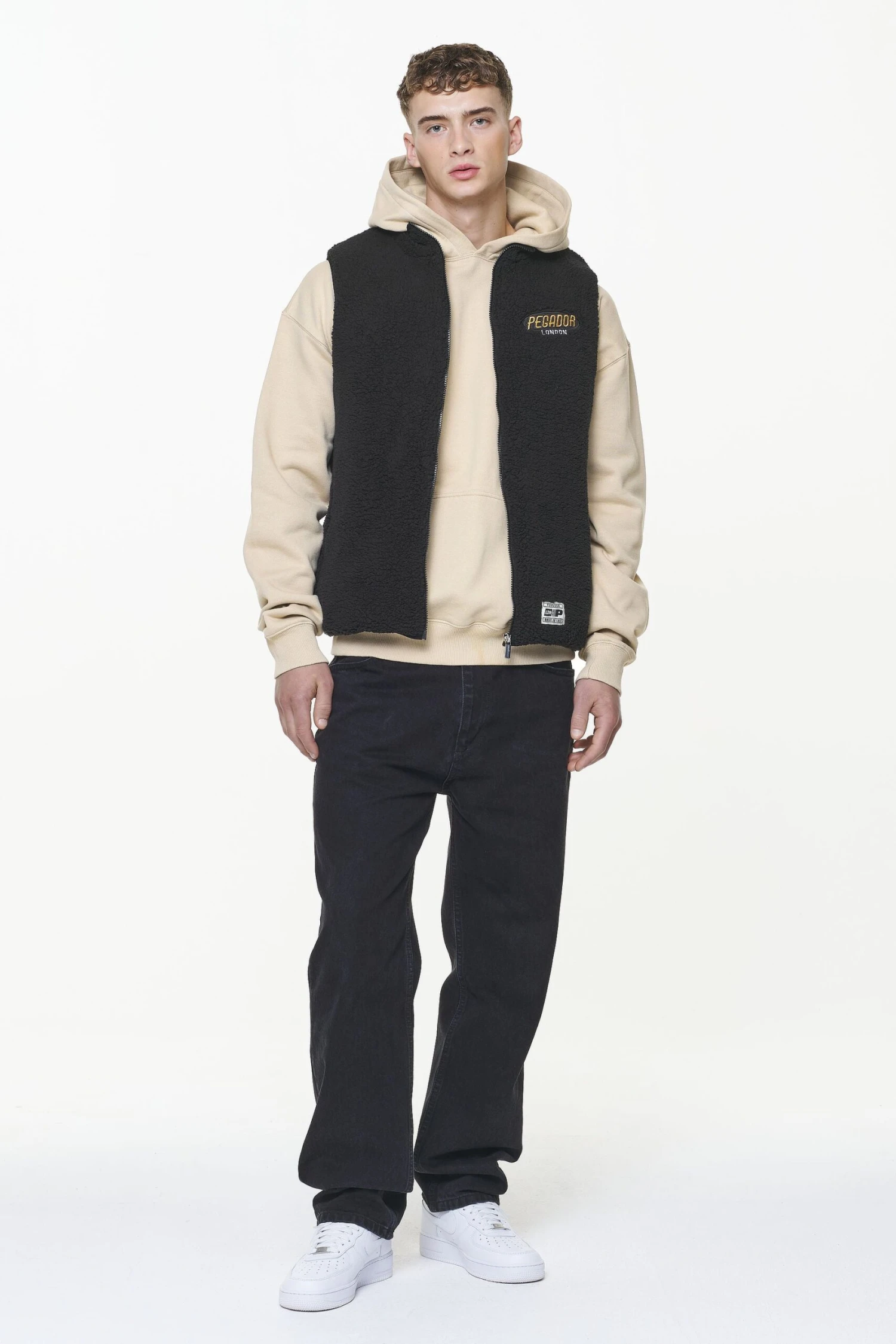 Orae Teddy Vest Onyx Black - Image 2