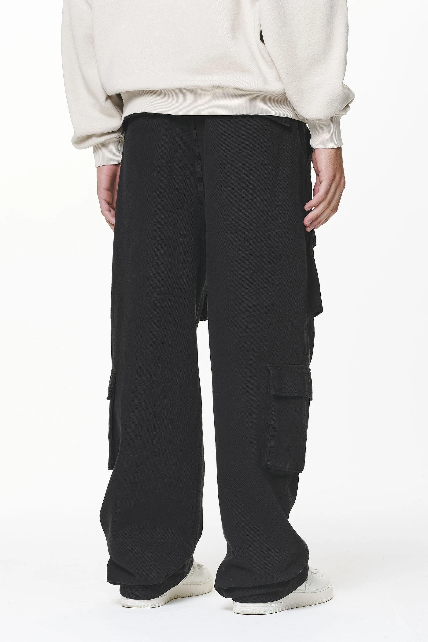 Bantam Wide Cargo Pants Black - Image 5